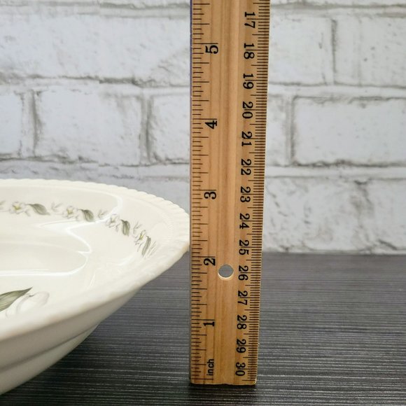 Vintage Monticello Steubenville 8 3/4" Serving Bowl, Dogwood Floral Pattern - Picture 8 of 10